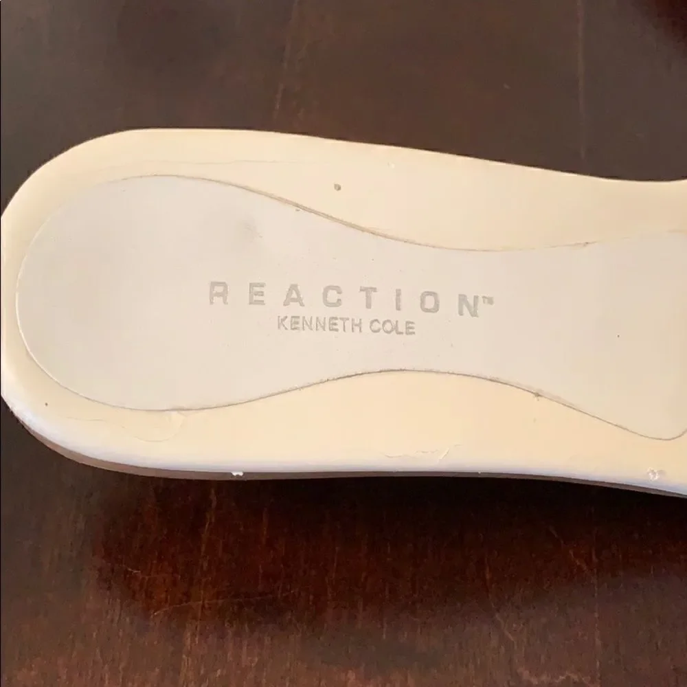 🌼🌼Reaction Kenneth Cole  sandals🌼🌼